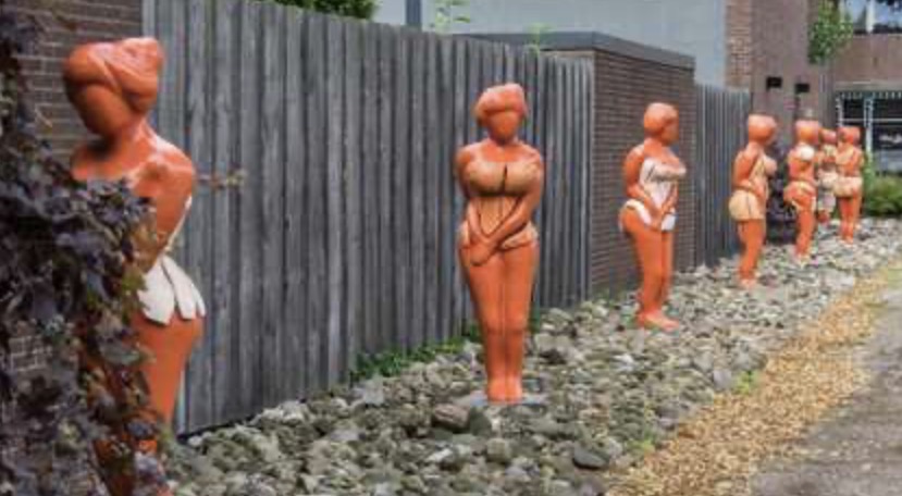 Beeld bij AS DE BEGROTING NET ZO STRAK IS AS’T CORSET, DAN KUMP ‘T NIG GOOD.